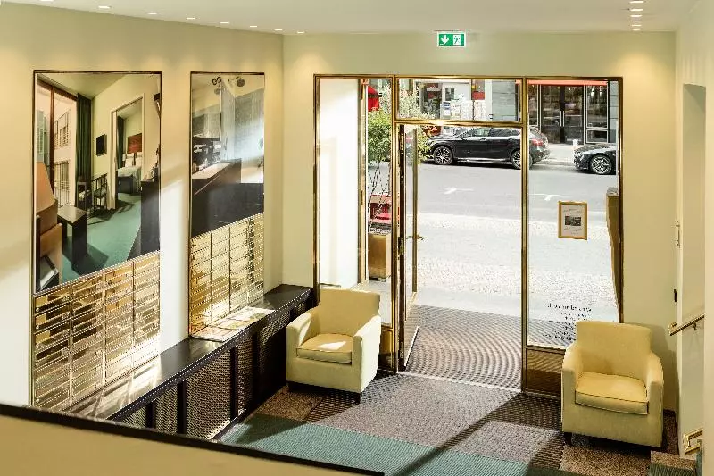 Clipper Boardinghouse Berlin Gendarmenmarkt