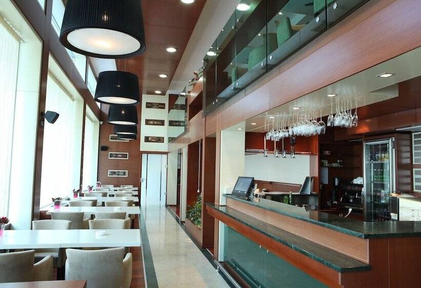 Garni Hotel Aleksandar