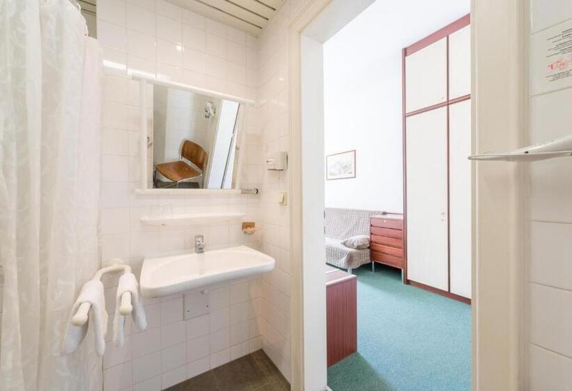 여관 Benediktushaus Im Schottenstift