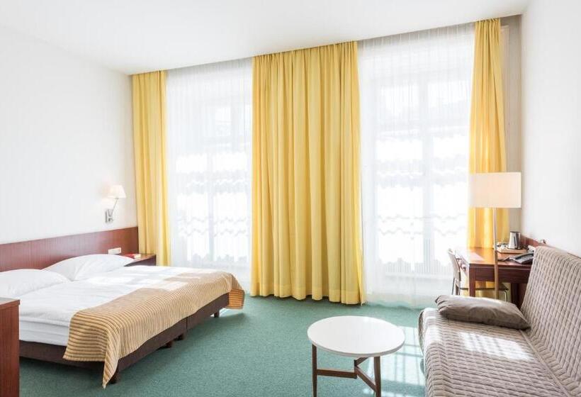 여관 Benediktushaus Im Schottenstift