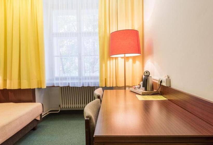 여관 Benediktushaus Im Schottenstift