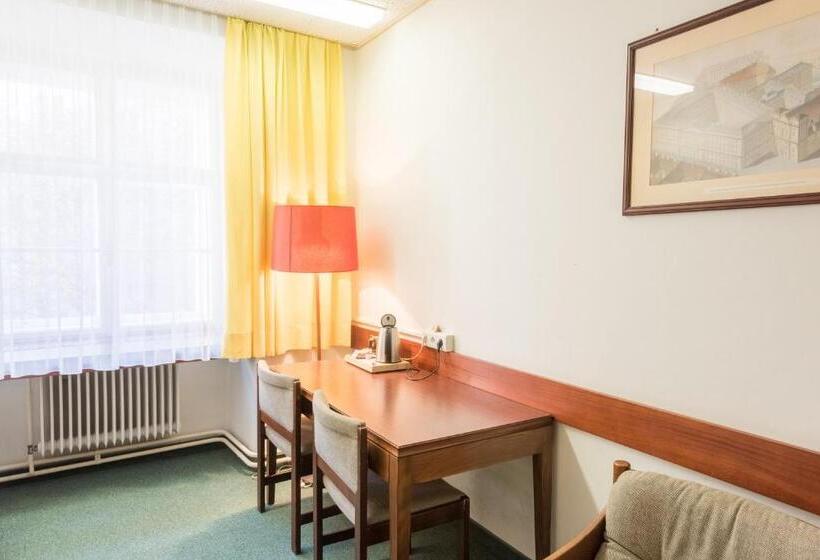 여관 Benediktushaus Im Schottenstift