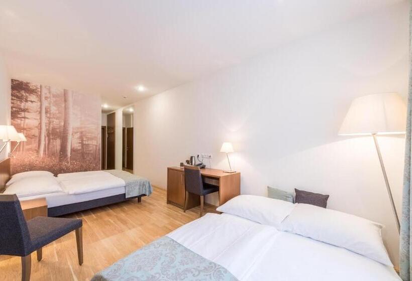 여관 Benediktushaus Im Schottenstift