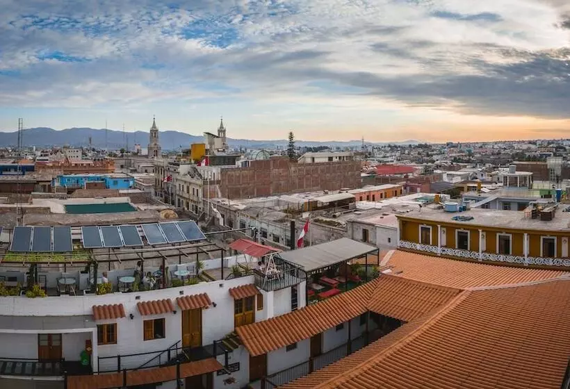 簡易ホテル Le Foyer Arequipa
