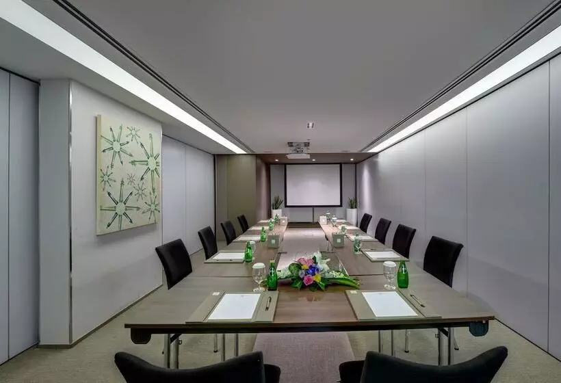 ホテル 72 Sharjah Waterfront