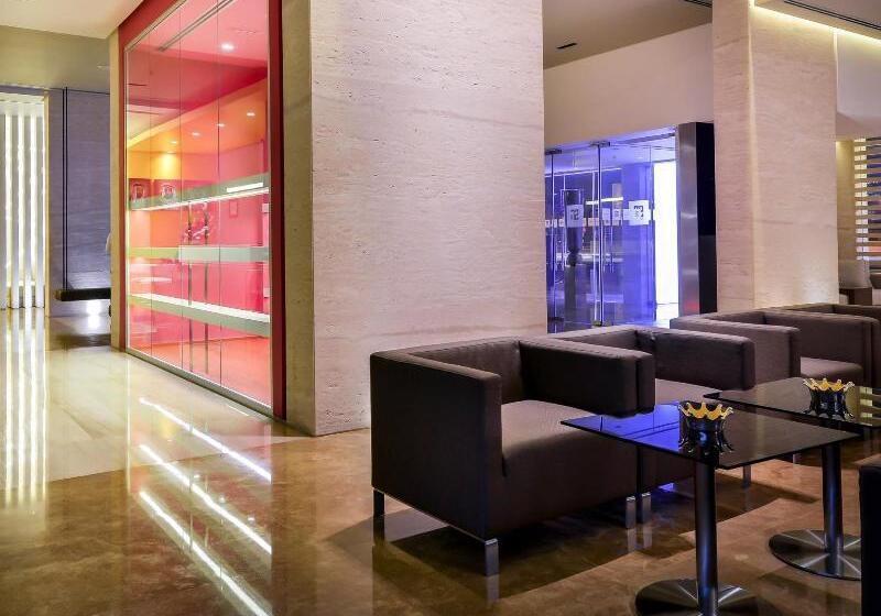 בית מלון כפרי 72 Sharjah Waterfront