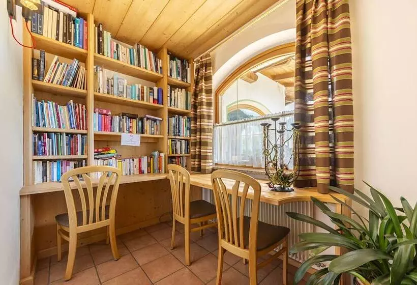 Alpine Touring Hotel Petfriendly