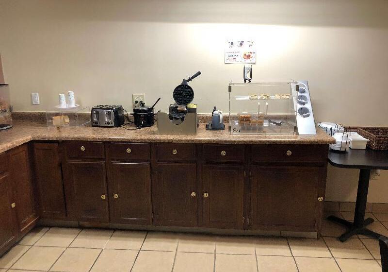 Szálloda Americas Best Value Inn Beatrice