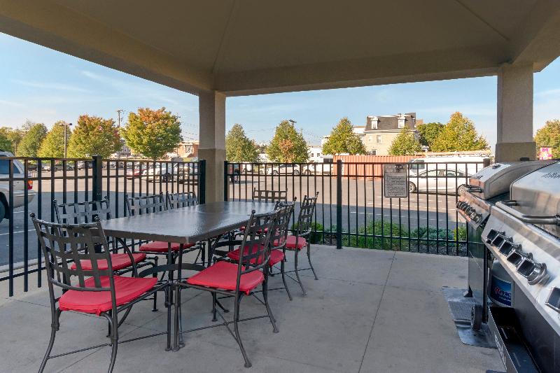 酒店 Candlewood Suites Reading, An Ihg