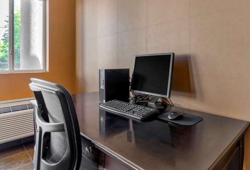 فندق Comfort Inn Traverse City