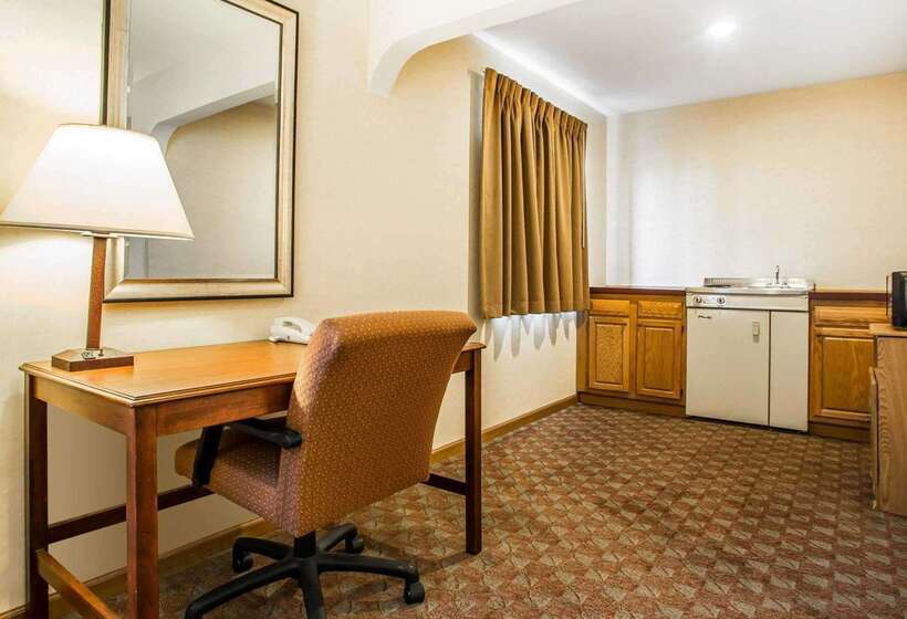 בית מלון כפרי Comfort Inn