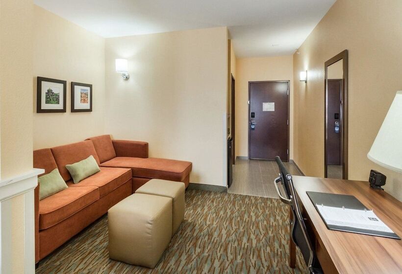 ホテル Comfort Suites Cotulla Near I35