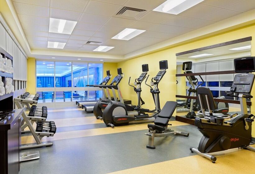 فندق Courtyard By Marriott Buffalo Downtown/canalside