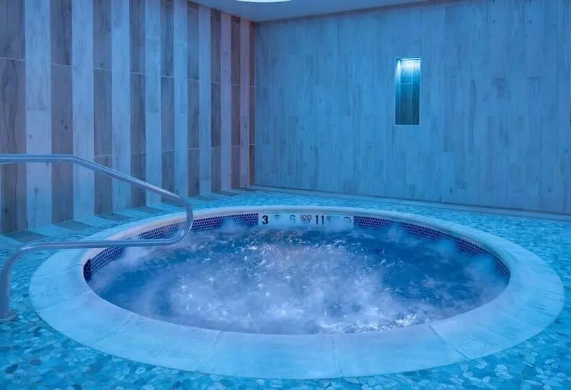 فندق Courtyard By Marriott Buffalo Downtown/canalside