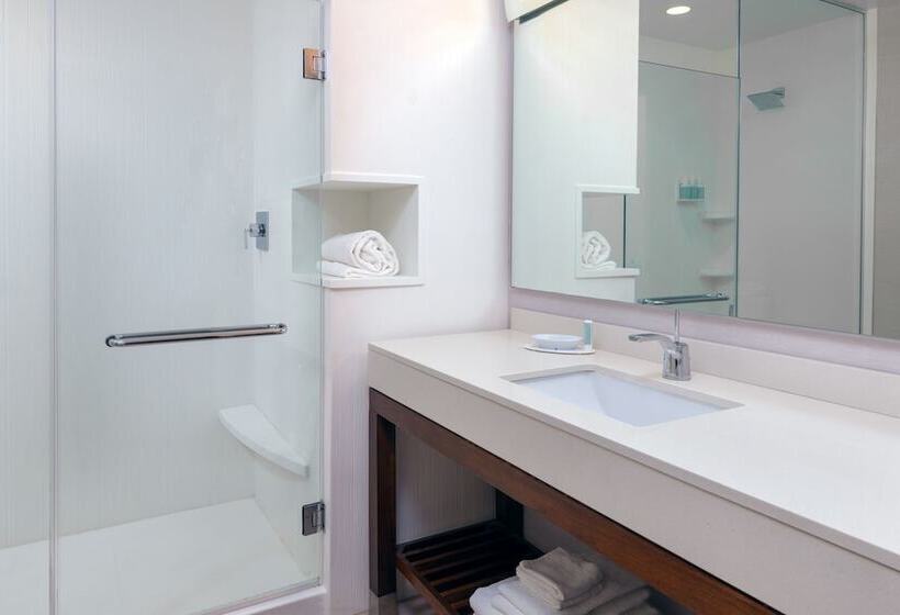 فندق Courtyard By Marriott Buffalo Downtown/canalside