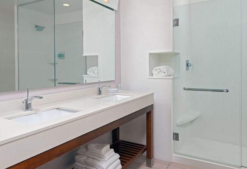 فندق Courtyard By Marriott Buffalo Downtown/canalside