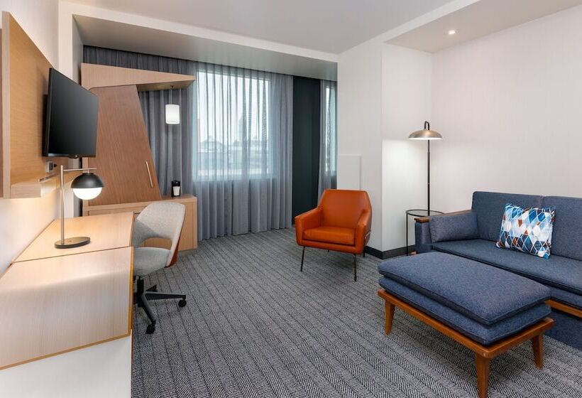 فندق Courtyard By Marriott Buffalo Downtown/canalside