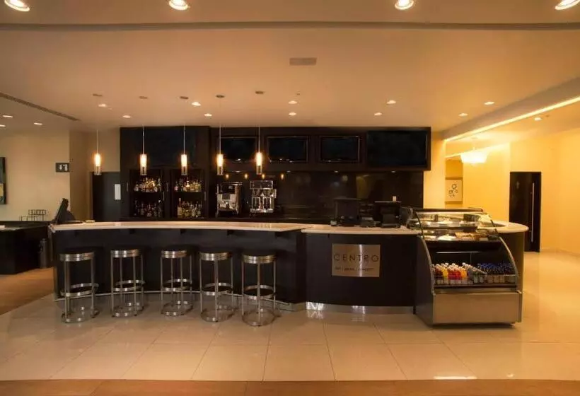 Отель Courtyard Toluca Tollocan