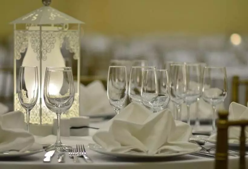 Отель Courtyard Toluca Tollocan