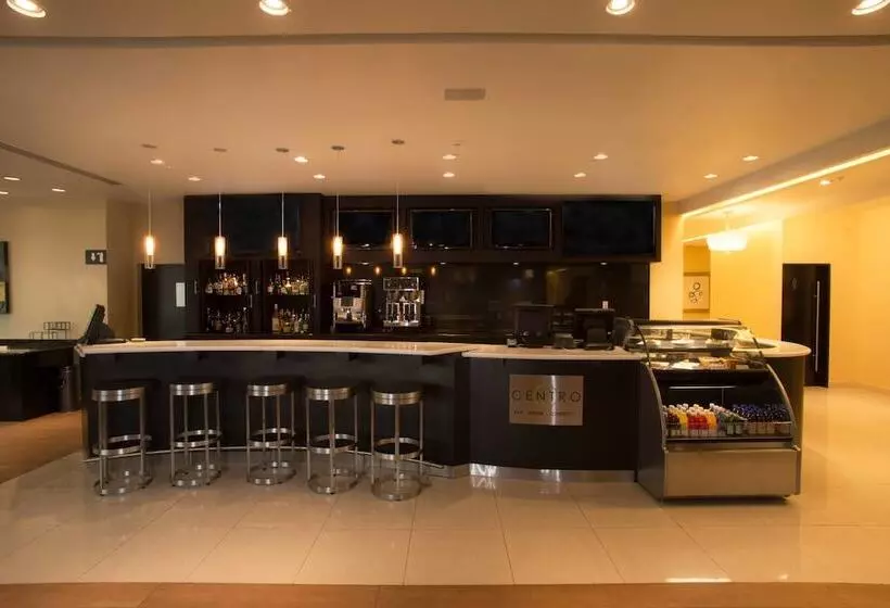 Отель Courtyard Toluca Tollocan