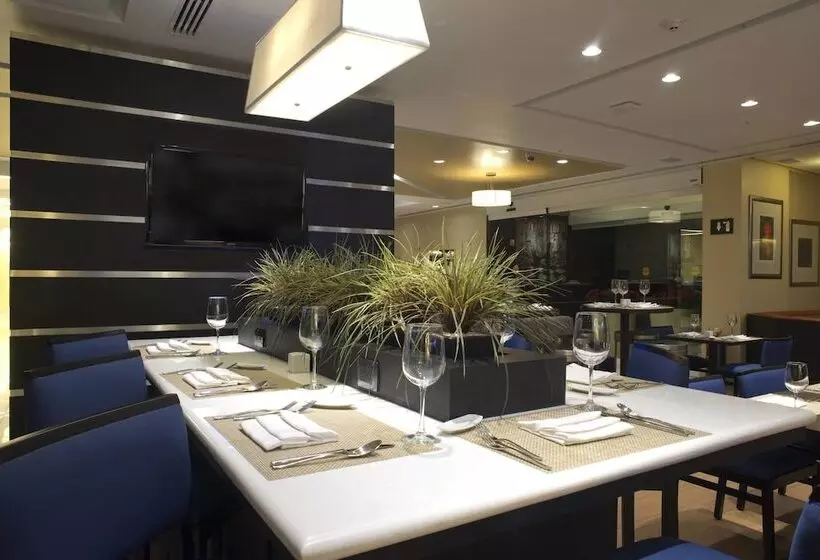 Отель Courtyard Toluca Tollocan