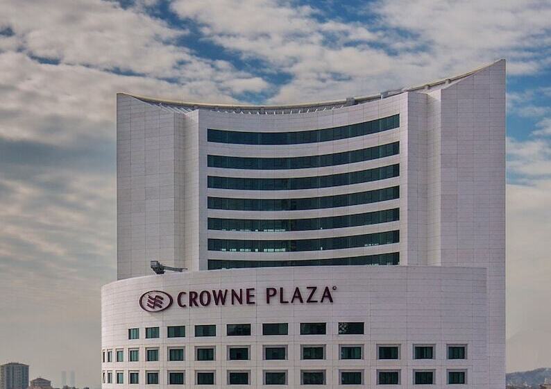 ホテル Crowne Plaza Istanbul Oryapark, An Ihg