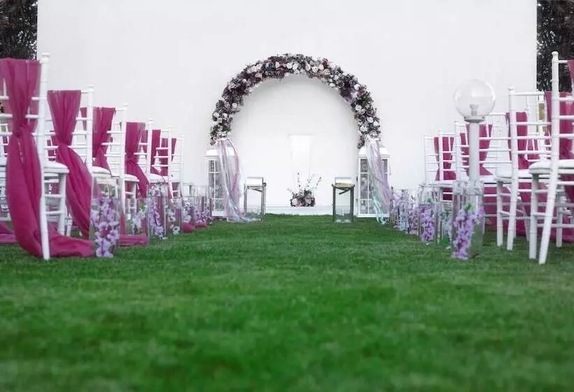 ホテル Crowne Plaza Istanbul Oryapark, An Ihg