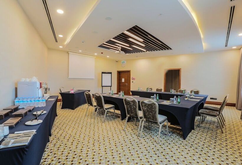 ホテル Crowne Plaza Istanbul Oryapark, An Ihg