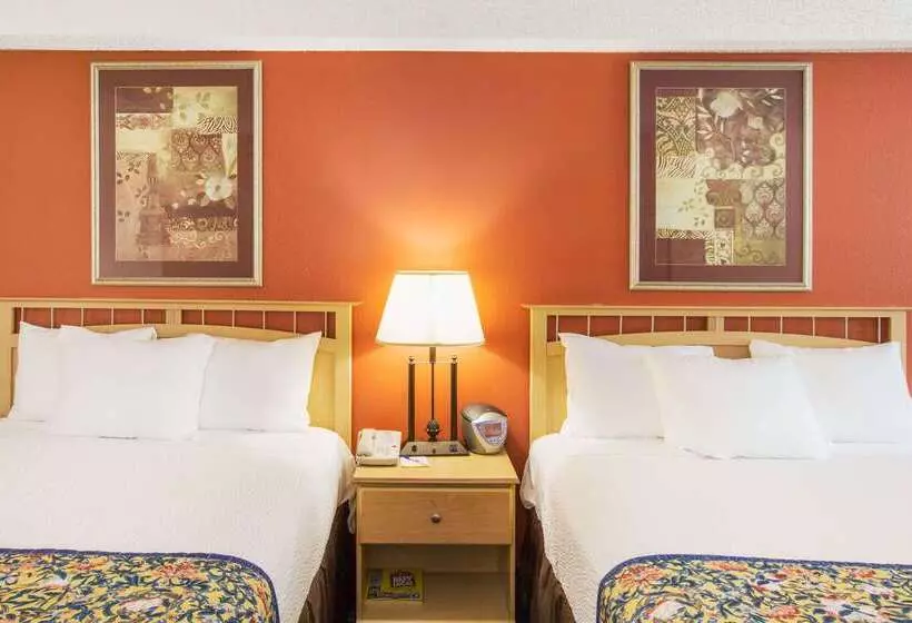 Hotel Days Inn By Wyndham Fremont