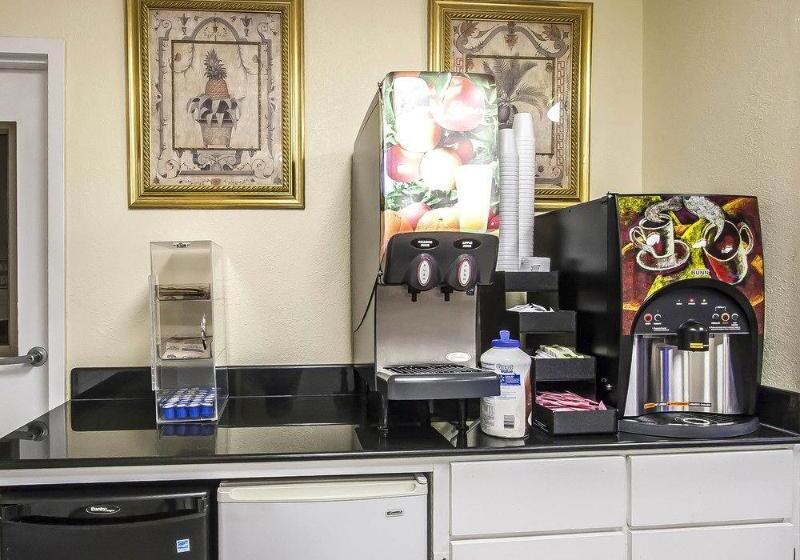 Motel 6 Prattville, Al