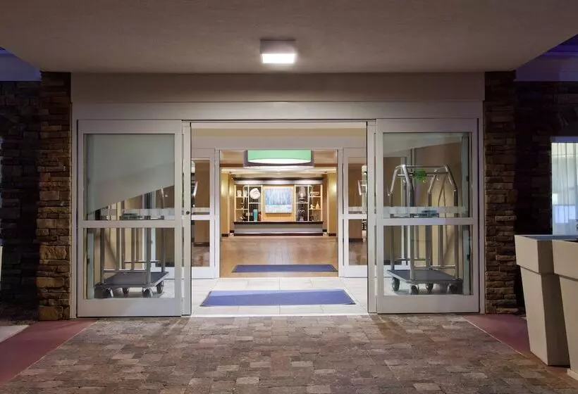 Holiday Inn Express Hotel & Suites Huntsville West   Research Park, An Ihg