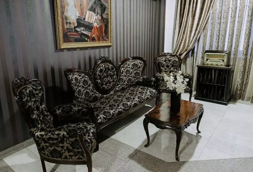 هتل Mercure Chisinau Center Jazz