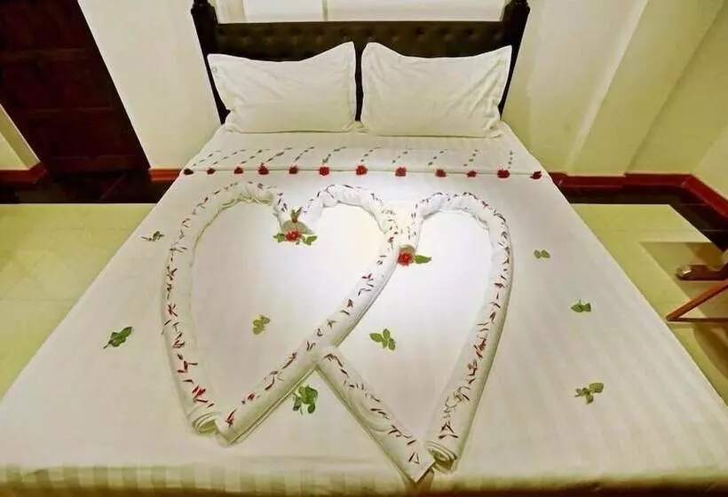 هتل Mandalay Hill View Inn