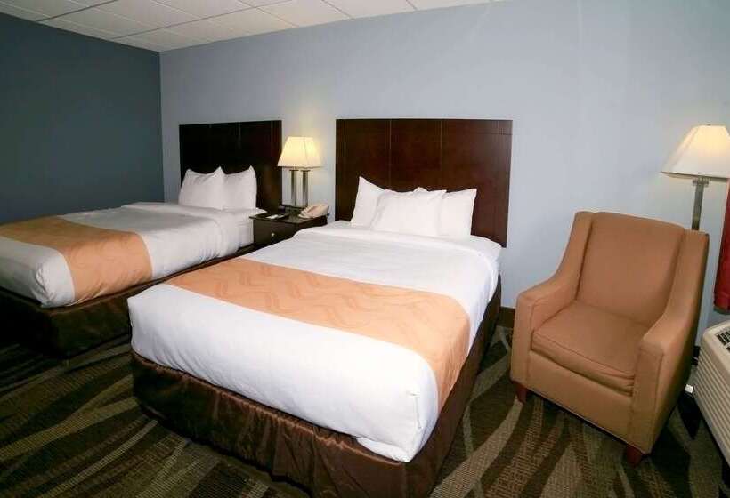 호텔 Quality Inn Downtown Helen