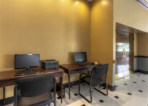 فندق Quality Inn