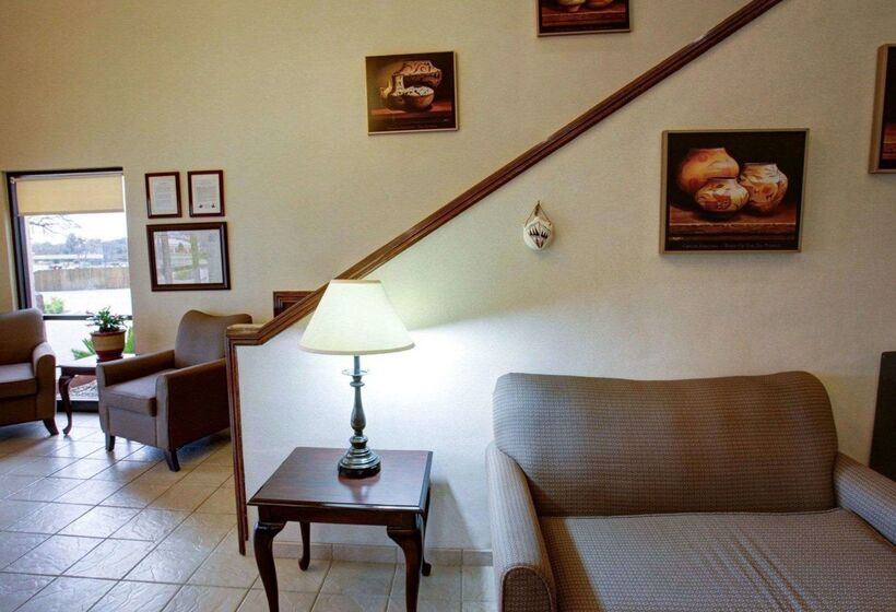 فندق Quality Inn