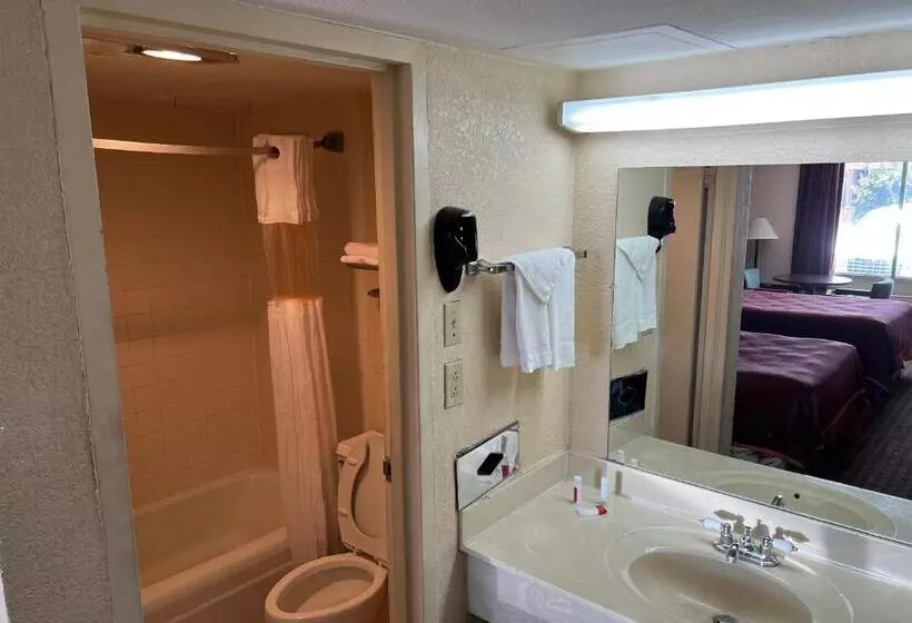 Szálloda Rodeway Inn