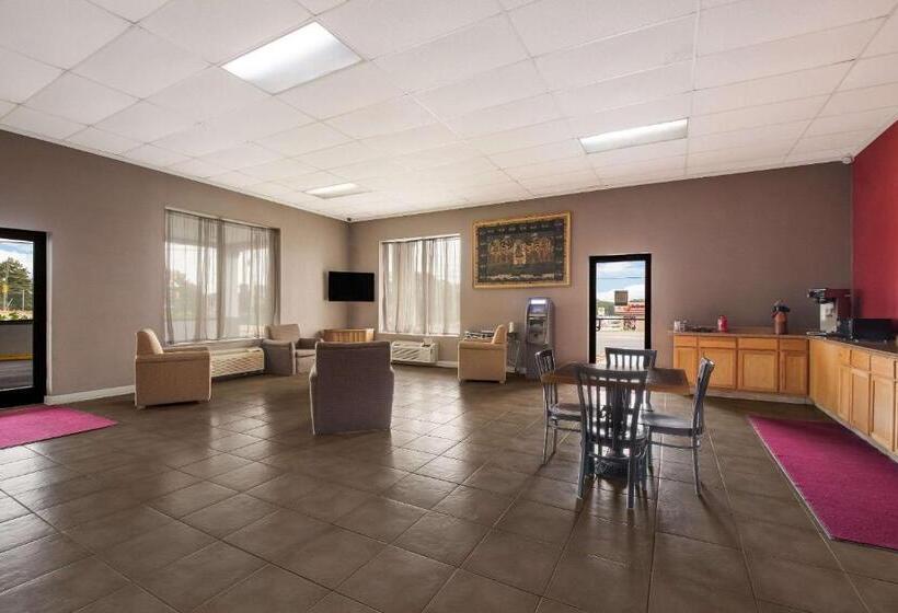 Отель Rodeway Inn