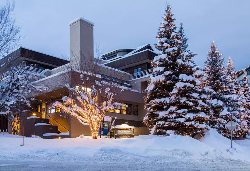 هتل Snow Flower Condos By Steamboat Resorts