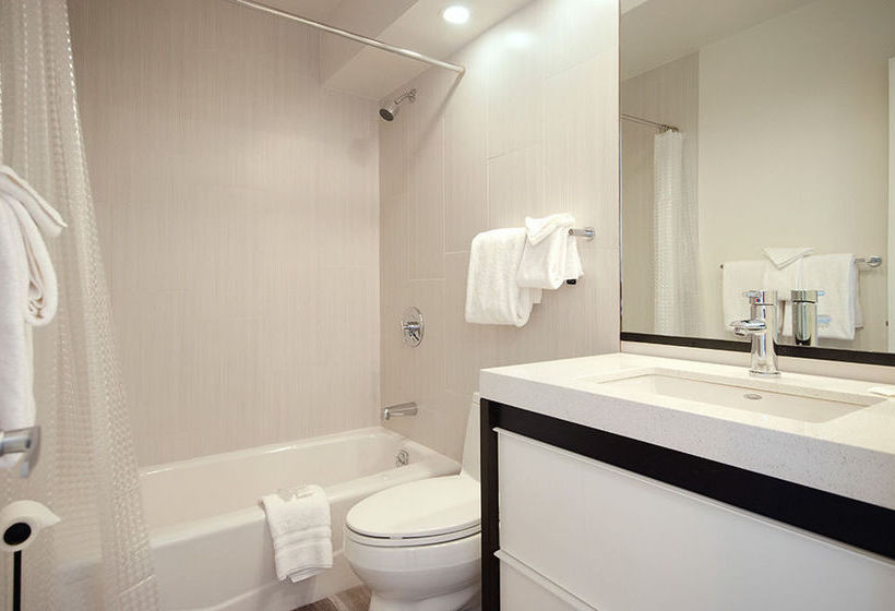 Отель Storm Meadows At Christie Base