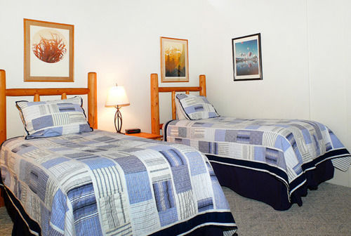 Отель Storm Meadows At Christie Base