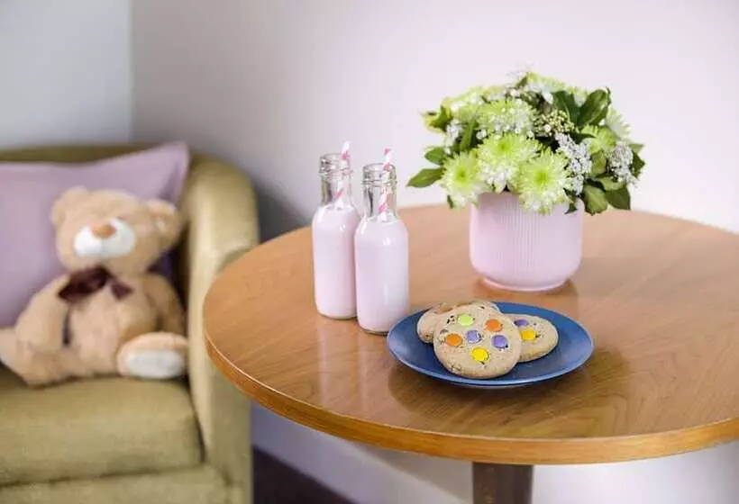 Manor West Hotel & Leisure Club