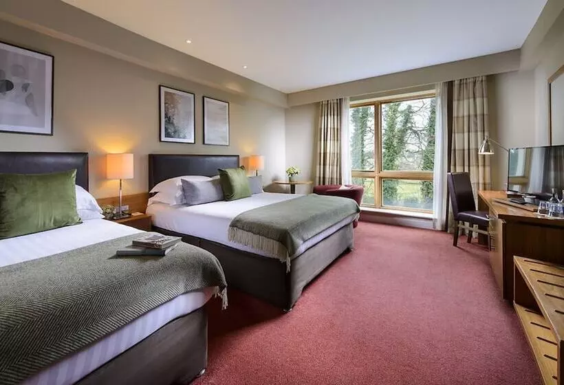 Manor West Hotel & Leisure Club