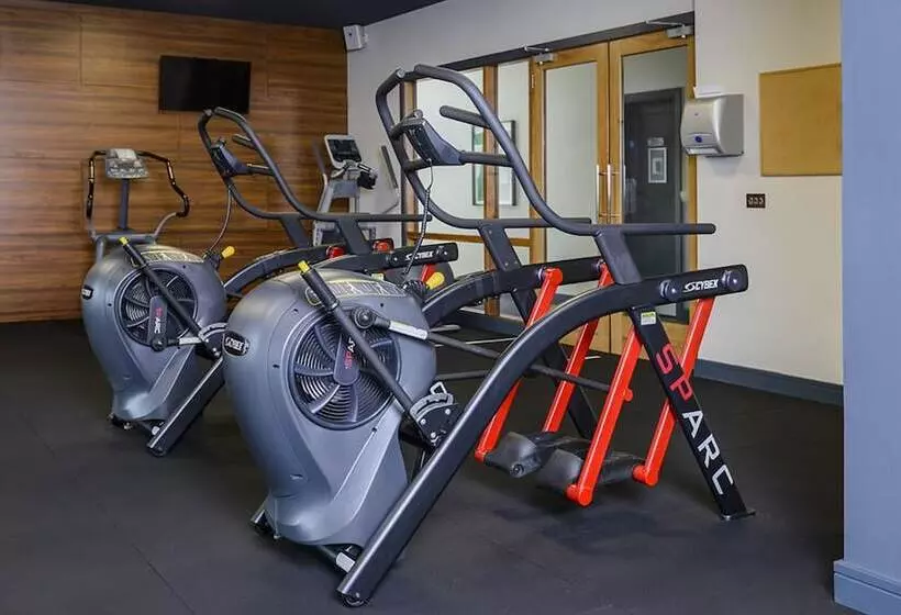 Manor West Hotel & Leisure Club