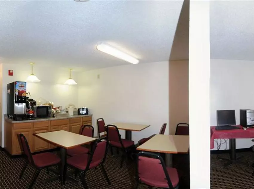 فندق على الطريق Knights Inn Downtown Columbus