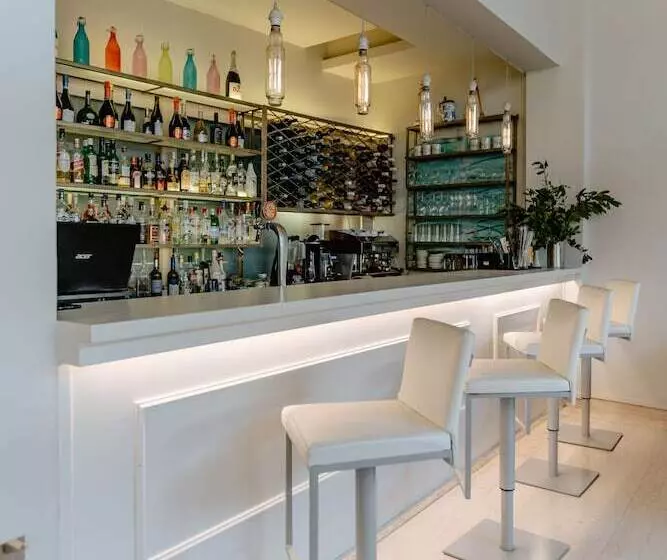 Palm Beach Hotel Apartments