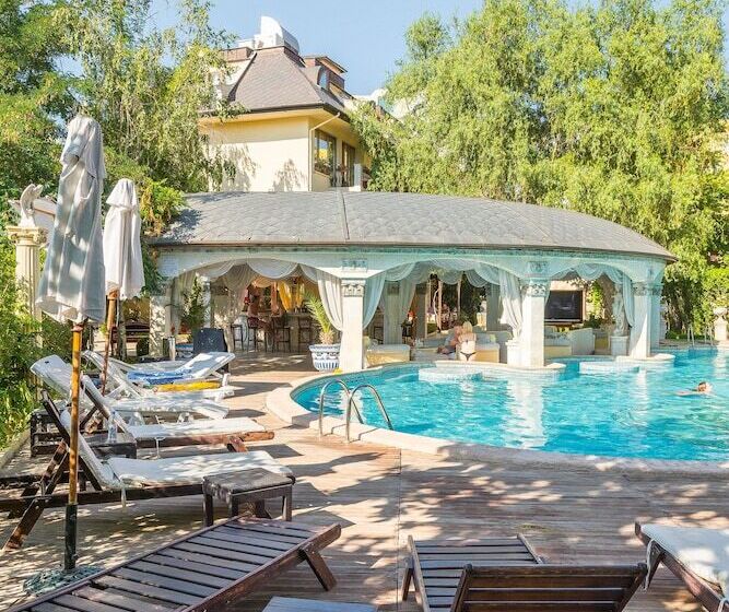 Family Hotel Gold Pearl