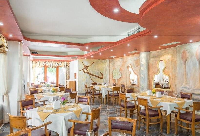 Family Hotel Gold Pearl