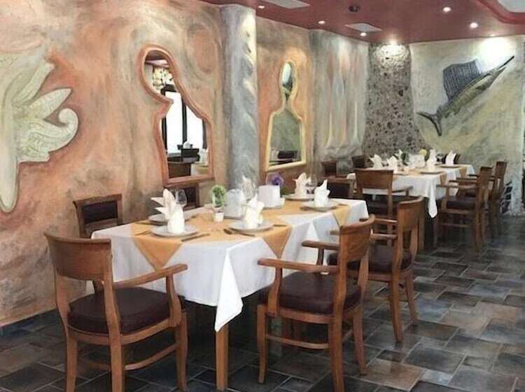 Family Hotel Gold Pearl