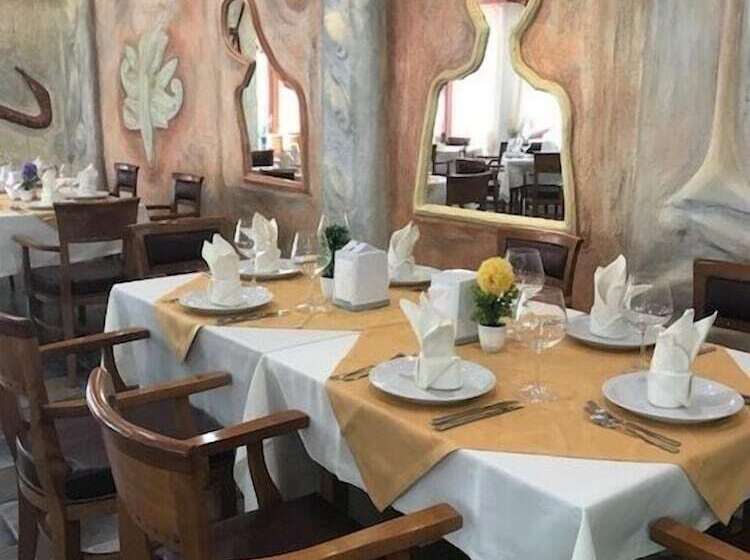 Family Hotel Gold Pearl